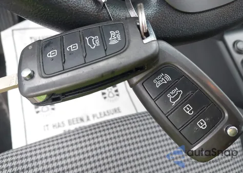 2019 Hyundai Kona Se from USA, damaged, VIN KM8K1CAA3KU298078